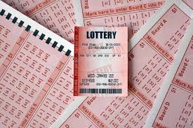  The Glamour of Winning: EuroMillions Awaits